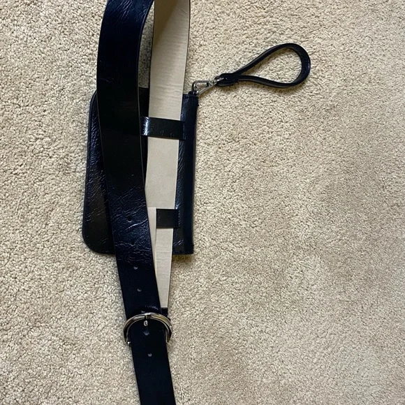 Vince Camuto Black belt bag. Gently worn great condition. - Picture 2 of 4